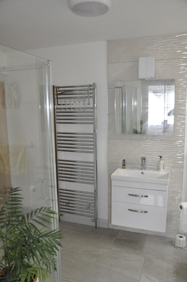 Hillside Luxury Bed & Breakfast Балликасл Экстерьер фото